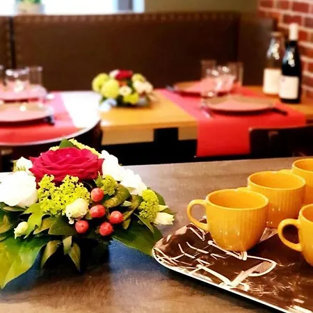 Le Saloon De Rose Bed & Breakfast Valenciennes